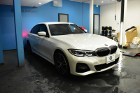 BMW 3シリーズ 320d Xﾄﾞﾗｲﾌﾞ Mｽﾎﾟｰﾂ G20型 4WD ﾌｧｽﾄﾄﾗｯｸP ｺﾝﾌｫｰﾄP ﾊｲﾗｲﾝP 可変Mｻｽ Mｽﾎﾟｰﾂﾌﾞﾚｰｷ 19AW ﾋｰﾀｰ付黒革 ﾀｯﾁﾊﾟﾈﾙﾅﾋﾞBｶﾒﾗ ｱｯﾌﾟﾙｶｰﾌﾟﾚｲ  追従ACC HUD LEDﾍｯﾄﾞﾗｲﾄ 電動ﾄﾗﾝｸ 側面衝突&車線変更&逸脱&歩行者警告 液晶ﾒｰﾀｰ 後退ｱｼｽﾄ 2年保証