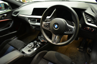 BMW 2シリーズ M235iｸﾞﾗﾝｸｰﾍﾟ Xﾄﾞﾗｲﾌﾞ ﾃﾞﾋﾞｭｰP ｱﾀﾞﾌﾟﾃｨﾌﾞｻｽﾍﾟﾝｼｮﾝ Mｼｰﾄﾍﾞﾙﾄ ﾋｰﾀｰ付Mｽﾎﾟｰﾂｼｰﾄ 追従ACC  ﾍｷｻｺﾞﾅﾙLEDﾍｯﾄﾞﾗｲﾄ Mｽﾎﾟｰﾂﾌﾞﾚｰｷ 車線変更&逸脱&歩行者警告 ﾗｲﾌﾞｺｯｸﾋﾟｯﾄ ｱｯﾌﾟﾙｶｰﾌﾟﾚｲ ﾀｯﾁﾊﾟﾈﾙﾅﾋﾞ Bｶﾒﾗ 2年保証