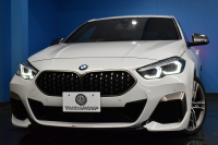 BMW 2シリーズ M235iｸﾞﾗﾝｸｰﾍﾟ Xﾄﾞﾗｲﾌﾞ ﾃﾞﾋﾞｭｰP ｱﾀﾞﾌﾟﾃｨﾌﾞｻｽﾍﾟﾝｼｮﾝ Mｼｰﾄﾍﾞﾙﾄ ﾋｰﾀｰ付Mｽﾎﾟｰﾂｼｰﾄ 追従ACC  ﾍｷｻｺﾞﾅﾙLEDﾍｯﾄﾞﾗｲﾄ Mｽﾎﾟｰﾂﾌﾞﾚｰｷ 車線変更&逸脱&歩行者警告 ﾗｲﾌﾞｺｯｸﾋﾟｯﾄ ｱｯﾌﾟﾙｶｰﾌﾟﾚｲ ﾀｯﾁﾊﾟﾈﾙﾅﾋﾞ Bｶﾒﾗ 2年保証