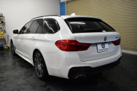 BMW 5シリーズ 530iﾂｰﾘﾝｸﾞ Mｽﾎﾟｰﾂ ﾊｲﾗｲﾝP 新ﾃﾞｻﾞｲﾝ液晶ﾒｰﾀｰ LEDﾍｯﾄﾞﾗｲﾄ 全席ｼｰﾄﾋｰﾀｰ 付黒革 追従ACC HUD ﾀｯﾁﾊﾟﾈﾙHDDﾅﾋﾞ 3Dﾋﾞｭｰ Pｱｼｽﾄ 車線変更&逸脱&歩行者警告  19AW 2年保証