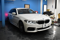 BMW 5シリーズ 530iﾂｰﾘﾝｸﾞ Mｽﾎﾟｰﾂ ﾊｲﾗｲﾝP 新ﾃﾞｻﾞｲﾝ液晶ﾒｰﾀｰ LEDﾍｯﾄﾞﾗｲﾄ 全席ｼｰﾄﾋｰﾀｰ 付黒革 追従ACC HUD ﾀｯﾁﾊﾟﾈﾙHDDﾅﾋﾞ 3Dﾋﾞｭｰ Pｱｼｽﾄ 車線変更&逸脱&歩行者警告  19AW 2年保証