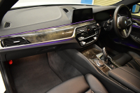 BMW 5シリーズ 530iﾂｰﾘﾝｸﾞ Mｽﾎﾟｰﾂ ﾊｲﾗｲﾝP 新ﾃﾞｻﾞｲﾝ液晶ﾒｰﾀｰ LEDﾍｯﾄﾞﾗｲﾄ 全席ｼｰﾄﾋｰﾀｰ 付黒革 追従ACC HUD ﾀｯﾁﾊﾟﾈﾙHDDﾅﾋﾞ 3Dﾋﾞｭｰ Pｱｼｽﾄ 車線変更&逸脱&歩行者警告  19AW 2年保証