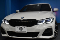 BMW 3シリーズ 330i Mｽﾎﾟｰﾂ G20型 高出力 ｲﾉﾍﾞｰｼｮﾝ&ﾊｲﾗｲﾝ&ｺﾝﾌｫｰﾄP 3Dﾃﾞｻﾞｲﾝﾏﾌﾗｰ&ﾀﾞｳﾝｻｽ ﾚｰｻﾞｰLEDﾗｲﾄ ﾋｰﾀｰ付黒革 HUD ACC 19AW Mｽﾎﾟｰﾂﾌﾞﾚｰｷ ﾊﾟｰｷﾝｸﾞｱｼｽﾄ+  3Dﾋﾞｭｰ全周囲ｶﾒﾗ ﾀｯﾁﾊﾟﾈﾙﾅﾋﾞ ｱｯﾌﾟﾙｶｰﾌﾟﾚｲ 側面衝突&車線変更警告  2年保証