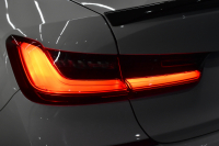 BMW 3シリーズ 330i Mｽﾎﾟｰﾂ G20型 高出力 ｲﾉﾍﾞｰｼｮﾝ&ﾊｲﾗｲﾝ&ｺﾝﾌｫｰﾄP 3Dﾃﾞｻﾞｲﾝﾏﾌﾗｰ&ﾀﾞｳﾝｻｽ ﾚｰｻﾞｰLEDﾗｲﾄ ﾋｰﾀｰ付黒革 HUD ACC 19AW Mｽﾎﾟｰﾂﾌﾞﾚｰｷ ﾊﾟｰｷﾝｸﾞｱｼｽﾄ+  3Dﾋﾞｭｰ全周囲ｶﾒﾗ ﾀｯﾁﾊﾟﾈﾙﾅﾋﾞ ｱｯﾌﾟﾙｶｰﾌﾟﾚｲ 側面衝突&車線変更警告  2年保証