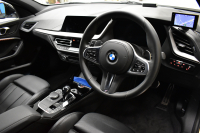 BMW 1シリーズ M135i xDrive 4WD ﾃﾞﾋﾞｭｰP ｺﾝﾌｫｰﾄ&ﾅﾋﾞｹﾞｰｼｮﾝP ﾋｰﾀｰ付ﾌﾞﾗｯｸﾚｻﾞｰMｽﾎﾟｰﾂｼｰﾄ 可変ｻｽﾍﾟﾝｼｮﾝ Mｼｰﾄﾍﾞﾙﾄ Mｽﾎﾟｰﾂﾌﾞﾚｰｷ ACC Pｱｼｽﾄ BMWﾗｲﾌﾞｺｯｸﾋﾟｯﾄ ﾀｯﾁﾊﾟﾈﾙﾅﾋﾞ ｱｯﾌﾟﾙｶｰﾌﾟﾚｲ ﾍｷｻｺﾞﾅﾙLEDﾍｯﾄﾞﾗｲﾄ  2年保証