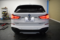 BMW X1 Xdrive20i Mｽﾎﾟｰﾂ 中期 4WD ｱﾄﾞﾊﾞﾝｽﾄﾞｱｸﾃｨﾌﾞｾｰﾌﾃｨ&ｺﾝﾌｫｰﾄP 追従ACC HUD ﾋｰﾀｰ付黒革 ｱﾙﾊﾟｲﾝ製後席用ﾓﾆﾀｰ ﾌﾙｾｸﾞTV  NEWﾃﾞｻﾞｲﾝﾒｰﾀｰ 電子ｼﾌﾄ ﾀｯﾁﾊﾟﾈﾙﾅﾋﾞBｶﾒﾗ Pｱｼｽﾄ LEDﾍｯﾄﾞﾗｲﾄ 衝突軽減 車線逸脱&歩行者警告 電動Rｹﾞｰﾄ 2年保証