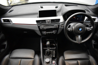 BMW X1 Xﾄﾞﾗｲﾌﾞ18d Mｽﾎﾟｰﾂ 中期ﾓﾃﾞﾙ 4WD ﾋｰﾀｰ付黒革 ｱﾄﾞﾊﾞﾝｽﾄﾞｱｸﾃｨﾌﾞｾｰﾌﾃｨ&ｺﾝﾌｫｰﾄP 追従ACC HUD ｵﾌﾟｼｮﾝ19AW NEWﾃﾞｻﾞｲﾝﾒｰﾀｰ LEDﾍｯﾄﾞﾗｲﾄ ﾀｯﾁﾊﾟﾈﾙHDDﾅﾋﾞBｶﾒﾗ 前後PDC  衝突軽減B 車線逸脱&歩行者警告 電動Rｹﾞｰﾄ ｽﾏｰﾄｷｰ 2年保証