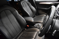 BMW X1 Xﾄﾞﾗｲﾌﾞ18d Mｽﾎﾟｰﾂ 中期ﾓﾃﾞﾙ 4WD ﾋｰﾀｰ付黒革 ｱﾄﾞﾊﾞﾝｽﾄﾞｱｸﾃｨﾌﾞｾｰﾌﾃｨ&ｺﾝﾌｫｰﾄP 追従ACC HUD ｵﾌﾟｼｮﾝ19AW NEWﾃﾞｻﾞｲﾝﾒｰﾀｰ LEDﾍｯﾄﾞﾗｲﾄ ﾀｯﾁﾊﾟﾈﾙHDDﾅﾋﾞBｶﾒﾗ 前後PDC  衝突軽減B 車線逸脱&歩行者警告 電動Rｹﾞｰﾄ ｽﾏｰﾄｷｰ 2年保証