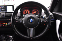 BMW 1シリーズ M135i 直6ﾀｰﾎﾞ320馬力 ｱﾀﾞﾌﾟﾃｨﾌﾞMｻｽ 大型ﾌﾞﾚｰｷｼｽﾃﾑ ｱﾙｶﾝﾀｰﾗ電動ｽﾎﾟｰﾂｼｰﾄ ﾀｯﾁﾊﾟｯﾄﾞ付iﾄﾞﾗｲﾌﾞHDDﾅﾋﾞ Bｶﾒﾗ ﾘｱPDC ﾊﾟﾄﾞﾙｼﾌﾄ 専用18AW ｽﾏｰﾄｷｰ DSRC 2年保証