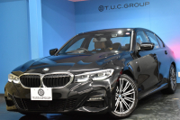 BMW 3シリーズ 320i Mｽﾎﾟｰﾂ 1ｵｰﾅｰ ﾊｲﾗｲﾝ&ｺﾝﾌｫｰﾄP ﾋｰﾀｰ付ｺﾆｬｯｸﾚｻﾞｰ HUD ﾌﾙｾｸﾞTV ﾀｯﾁﾊﾟﾈﾙﾅﾋﾞBｶﾒﾗPｱｼｽﾄ ｱｯﾌﾟﾙｶｰﾌﾟﾚｲ  追従ACC LEDﾍｯﾄﾞﾗｲﾄ 電動ﾄﾗﾝｸ 側面衝突&車線変更&逸脱&歩行者警告 液晶ﾒｰﾀｰ 後退ｱｼｽﾄ ｱｸﾃｨﾌﾞPDC緊急ﾌﾞﾚｰｷ  2年保証