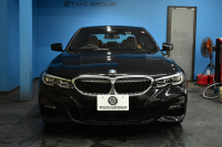 BMW 3シリーズ 320i Mｽﾎﾟｰﾂ 1ｵｰﾅｰ ﾊｲﾗｲﾝ&ｺﾝﾌｫｰﾄP ﾋｰﾀｰ付ｺﾆｬｯｸﾚｻﾞｰ HUD ﾌﾙｾｸﾞTV ﾀｯﾁﾊﾟﾈﾙﾅﾋﾞBｶﾒﾗPｱｼｽﾄ ｱｯﾌﾟﾙｶｰﾌﾟﾚｲ  追従ACC LEDﾍｯﾄﾞﾗｲﾄ 電動ﾄﾗﾝｸ 側面衝突&車線変更&逸脱&歩行者警告 液晶ﾒｰﾀｰ 後退ｱｼｽﾄ ｱｸﾃｨﾌﾞPDC緊急ﾌﾞﾚｰｷ  2年保証