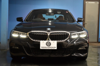 BMW 3シリーズ 320i Mｽﾎﾟｰﾂ 1ｵｰﾅｰ ﾊｲﾗｲﾝ&ｺﾝﾌｫｰﾄP ﾋｰﾀｰ付ｺﾆｬｯｸﾚｻﾞｰ HUD ﾌﾙｾｸﾞTV ﾀｯﾁﾊﾟﾈﾙﾅﾋﾞBｶﾒﾗPｱｼｽﾄ ｱｯﾌﾟﾙｶｰﾌﾟﾚｲ  追従ACC LEDﾍｯﾄﾞﾗｲﾄ 電動ﾄﾗﾝｸ 側面衝突&車線変更&逸脱&歩行者警告 液晶ﾒｰﾀｰ 後退ｱｼｽﾄ ｱｸﾃｨﾌﾞPDC緊急ﾌﾞﾚｰｷ  2年保証