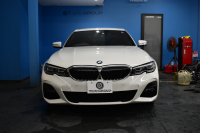 BMW 3シリーズ 320d Xﾄﾞﾗｲﾌﾞ Mｽﾎﾟｰﾂ G20型 4WD ｺﾝﾌｫｰﾄP Pｱｼｽﾄﾌﾟﾗｽ 3Dﾋﾞｭｰ全周囲ｶﾒﾗ ﾋｰﾀｰ付ｱﾙｶﾝﾀｰﾗ電動ｽﾎﾟｰﾂｼｰﾄ ﾀｯﾁﾊﾟﾈﾙﾅﾋﾞBｶﾒﾗ ｱｯﾌﾟﾙｶｰﾌﾟﾚｲ  追従ACC LEDﾍｯﾄﾞﾗｲﾄ 電動ﾄﾗﾝｸ 側面衝突&車線変更&逸脱&歩行者警告 液晶ﾒｰﾀｰ 後退ｱｼｽﾄ 2年保証