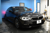 BMW 5シリーズ 530i Mｽﾎﾟｰﾂ G30型 高出力ﾓﾃﾞﾙ ｺﾝﾌｫｰﾄ&ﾊｲﾗｲﾝP Fﾏｯｻｰｼﾞ&ﾍﾞﾝﾁﾚｰｼｮﾝ 全席ﾋｰﾀｰ黒革 LEDﾍｯﾄﾞﾗｲﾄ 追従ACC HUD ﾊｰﾏﾝｶｰﾄﾞﾝ 液晶ﾒｰﾀｰ ｼﾞｪｽﾁｬｰｺﾝﾄﾛｰﾙ付ﾀｯﾁﾊﾟﾈﾙ対応iﾄﾞﾗｲﾌﾞHDDﾅﾋﾞﾌﾙｾｸﾞ 3Dﾋﾞｭｰ Bｶﾒﾗ 電動ﾄﾗﾝｸ 2年保証