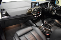 BMW X3 Xﾄﾞﾗｲﾌﾞ 20d Mｽﾎﾟｰﾂ G01型 ﾊｲﾗｲﾝP ｵﾌﾟｼｮﾝ20AW ﾍｷｻｺﾞﾅﾙLEDﾍｯﾄﾞﾗｲﾄ&ﾃｰﾙ 追従ACC HUD 全席ﾋｰﾀｰ付黒革 車線変更&逸脱&歩行者警告 衝突軽減ﾌﾞﾚｰｷ ﾀｯﾁﾊﾟﾈﾙﾅﾋﾞ ﾌﾙｾｸﾞ 360度ｶﾒﾗ3Dﾋﾞｭｰ Bｶﾒﾗ 電動Rｹﾞｰﾄ ﾜｲﾔﾚｽ充電 ﾄﾞﾗﾊﾟﾌｫ 2年保証