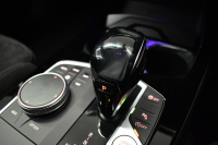 BMW 1シリーズ M135i xDrive ﾌﾙﾀｲﾑ4WD ｺﾝﾌｫｰﾄ&ﾅﾋﾞｹﾞｰｼｮﾝP Mｽﾎﾟｰﾂｼｰﾄ Mｽﾎﾟｰﾂﾌﾞﾚｰｷ 追従ACC Pｱｼｽﾄ BMWﾗｲﾌﾞｺｯｸﾋﾟｯﾄ ﾋｰﾀｰ付ｱﾙｶﾝﾀｰﾗｺﾝﾋﾞｽﾎﾟｰﾂｼｰﾄ ﾀｯﾁﾊﾟﾈﾙﾅﾋﾞ ｱｯﾌﾟﾙｶｰﾌﾟﾚｲ ﾍｷｻｺﾞﾅﾙLEDﾍｯﾄﾞﾗｲﾄ 電動Rｹﾞｰﾄ 2年保証