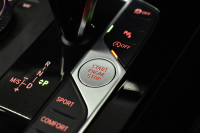 BMW 1シリーズ M135i xDrive ﾌﾙﾀｲﾑ4WD ｺﾝﾌｫｰﾄ&ﾅﾋﾞｹﾞｰｼｮﾝP Mｽﾎﾟｰﾂｼｰﾄ Mｽﾎﾟｰﾂﾌﾞﾚｰｷ 追従ACC Pｱｼｽﾄ BMWﾗｲﾌﾞｺｯｸﾋﾟｯﾄ ﾋｰﾀｰ付ｱﾙｶﾝﾀｰﾗｺﾝﾋﾞｽﾎﾟｰﾂｼｰﾄ ﾀｯﾁﾊﾟﾈﾙﾅﾋﾞ ｱｯﾌﾟﾙｶｰﾌﾟﾚｲ ﾍｷｻｺﾞﾅﾙLEDﾍｯﾄﾞﾗｲﾄ 電動Rｹﾞｰﾄ 2年保証