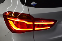 BMW X1 Xdrive20i Xﾗｲﾝ 4WD 1ｵｰﾅｰ  ｱﾄﾞﾊﾞﾝｽﾄﾞｱｸﾃｨﾌﾞｾｰﾌﾃｨP 追従ACC HUD ﾋｰﾀｰ付茶革 ﾀｯﾁﾊﾟｯﾄﾞﾅﾋﾞBｶﾒﾗ Pｱｼｽﾄ前後PDC LEDﾍｯﾄﾞﾗｲﾄ 衝突軽減 車線逸脱&歩行者警告 電動Rｹﾞｰﾄ ｳｯﾄﾞｲﾝﾃﾘｱ ﾄﾞﾗﾊﾟﾌｫ 19AW 2年保証