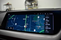 BMW 1シリーズ M135i xDrive 4WD ﾌﾟﾗｽ&ｽﾄﾚｰｼﾞ&ﾅﾋﾞｹﾞｰｼｮﾝP ﾋｰﾀｰ付ﾏｸﾞﾏﾚｯﾄﾞﾀﾞｺﾀﾚｻﾞｰ ｱﾀﾞﾌﾟﾃｨﾌﾞｻｽ Mｽﾎﾟｰﾂｼｰﾄ Mｽﾎﾟｰﾂﾌﾞﾚｰｷ Mｼｰﾄﾍﾞﾙﾄ 追従ACC Pｱｼｽﾄ ﾗｲﾌﾞｺｯｸﾋﾟｯﾄ ﾀｯﾁﾊﾟﾈﾙﾅﾋﾞ ｱｯﾌﾟﾙｶｰﾌﾟﾚｲ LEDﾍｯﾄﾞﾗｲﾄ 2年保証