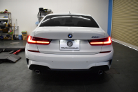 BMW 3シリーズ 320i Mｽﾎﾟｰﾂ ｺﾝﾌｫｰﾄP ｵﾌﾟｼｮﾝHUD 全周囲ｶﾒﾗ3Dﾋﾞｭｰ ﾜｲﾔﾚｽ充電 電動ﾄﾗﾝｸ ﾋｰﾀｰ付ｱﾙｶﾝﾀｰﾗｺﾝﾋﾞ ﾀｯﾁﾊﾟﾈﾙﾅﾋﾞ ｱｯﾌﾟﾙｶｰﾌﾟﾚｲ 追従ACC LEDﾍｯﾄﾞﾗｲﾄ 側面衝突&車線変更&逸脱&歩行者警告 液晶ﾒｰﾀｰ 後退ｱｼｽﾄ Pｱｼｽﾄ 2年保証