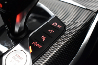 BMW 3シリーズ 320i Mｽﾎﾟｰﾂ ｺﾝﾌｫｰﾄP ｵﾌﾟｼｮﾝHUD 全周囲ｶﾒﾗ3Dﾋﾞｭｰ ﾜｲﾔﾚｽ充電 電動ﾄﾗﾝｸ ﾋｰﾀｰ付ｱﾙｶﾝﾀｰﾗｺﾝﾋﾞ ﾀｯﾁﾊﾟﾈﾙﾅﾋﾞ ｱｯﾌﾟﾙｶｰﾌﾟﾚｲ 追従ACC LEDﾍｯﾄﾞﾗｲﾄ 側面衝突&車線変更&逸脱&歩行者警告 液晶ﾒｰﾀｰ 後退ｱｼｽﾄ Pｱｼｽﾄ 2年保証